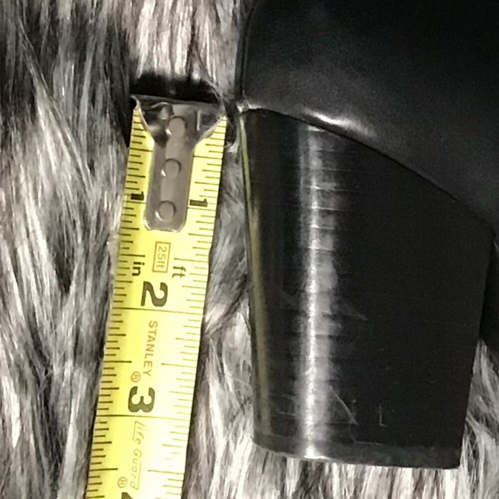 Isaac Mizrahi Black Leather Ankle Boots 7M - Picture 6 of 8